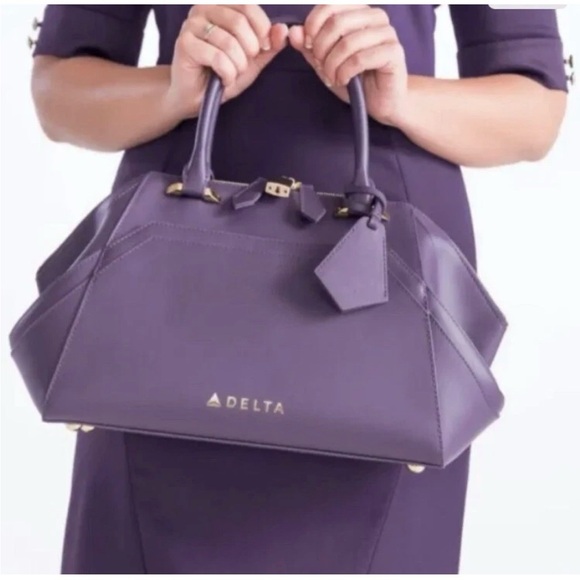 Zac Posen Handbags - EUC: Zac Posen Luxurious Purple Delta Satchel!